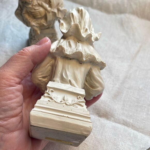 Virgin Mary and Joseph each holding baby Jesus. Winged Angel series. K’s collect - Picture 5 of 13